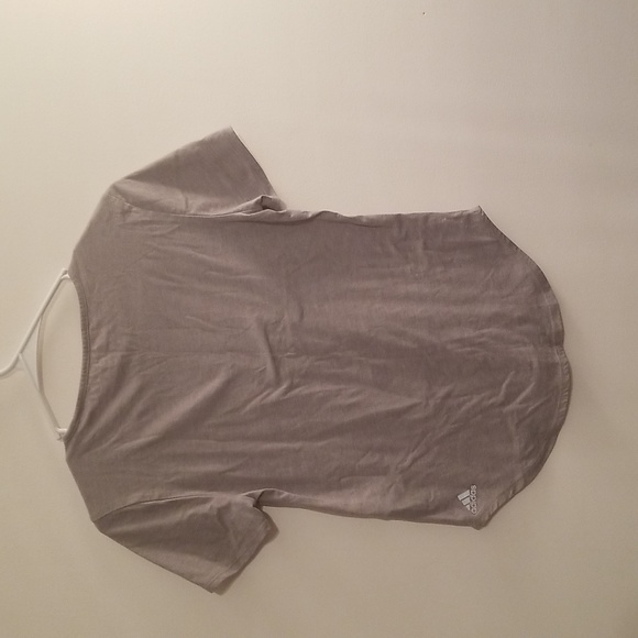 Adidas tshirt - Picture 5 of 5